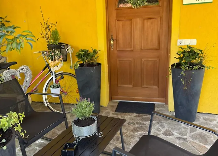 Wellness Soba Skriti Raj בית הארחה