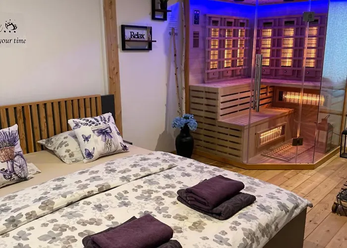 Wellness Soba Skriti Raj בית הארחה 3*